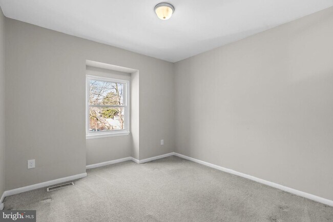 Building Photo - 8221 Millfield Ct