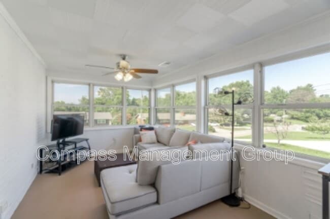 Building Photo - 217 Buckingham Dr