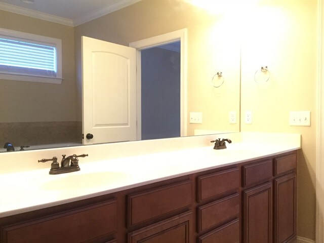 Building Photo - 5966 Armadale Dr