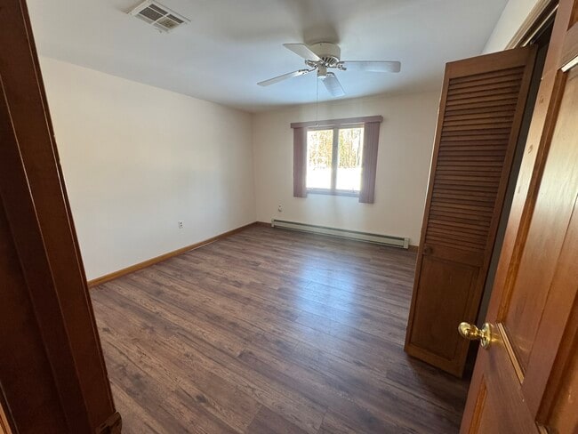 Building Photo - 651 Aldrich Rd