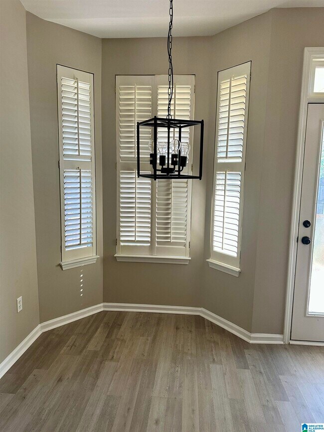 Building Photo - 118 Marigold Dr