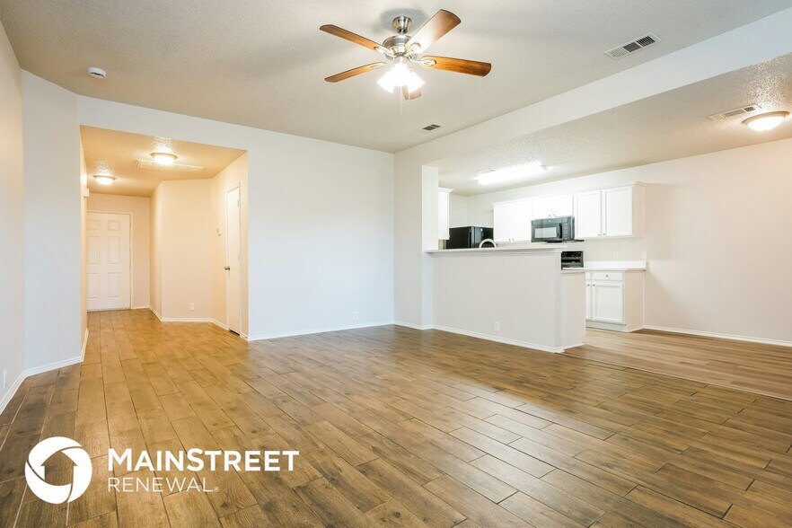 Building Photo - 111 Oakhurst Dr