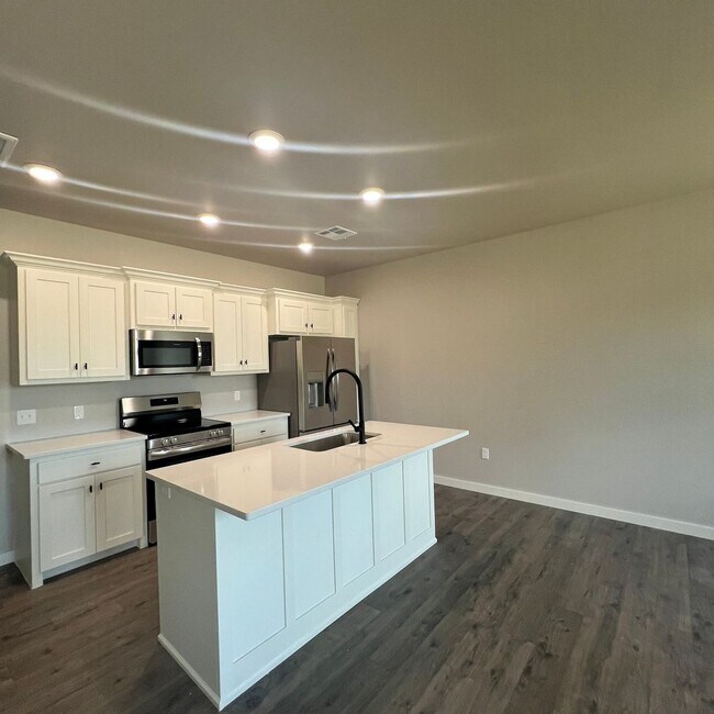 Building Photo - 818 Mill Run