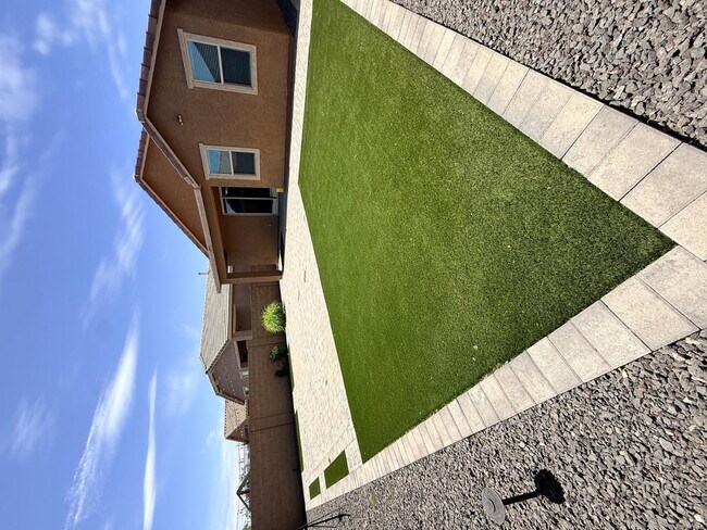 Building Photo - 3807 S 65th Ave