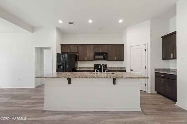 Building Photo - 109 Springsteen Ln