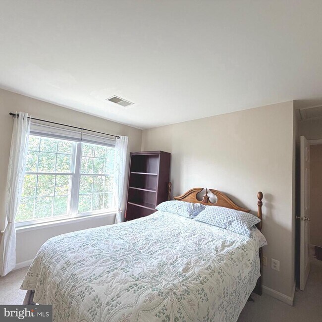 Building Photo - 43100 Sherbrooke Terrace