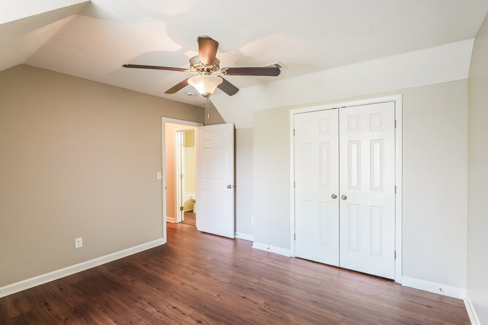 Building Photo - 143 Howard Woody Dr