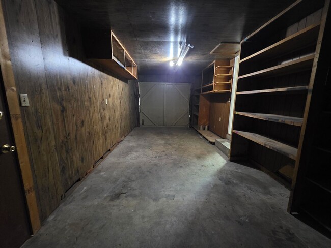 Building Photo - Bowen/Phelps Duplex