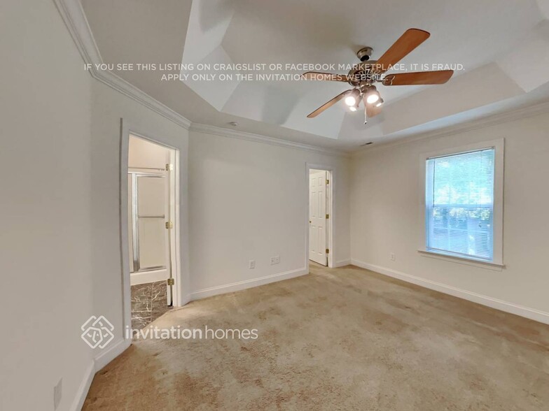 Building Photo - 127 Alfara Ln