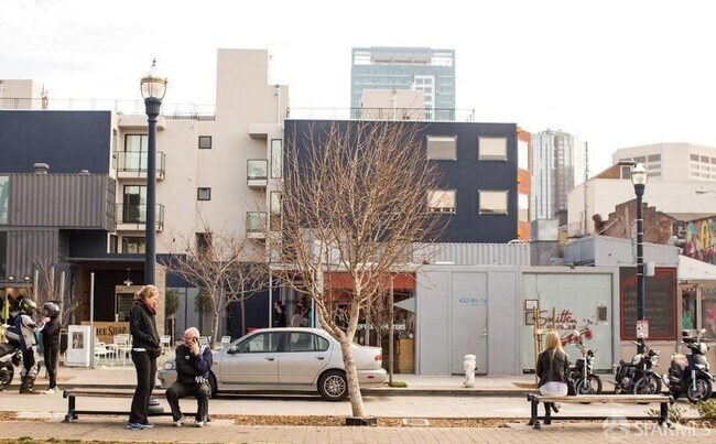 Building Photo - 311 Grove St