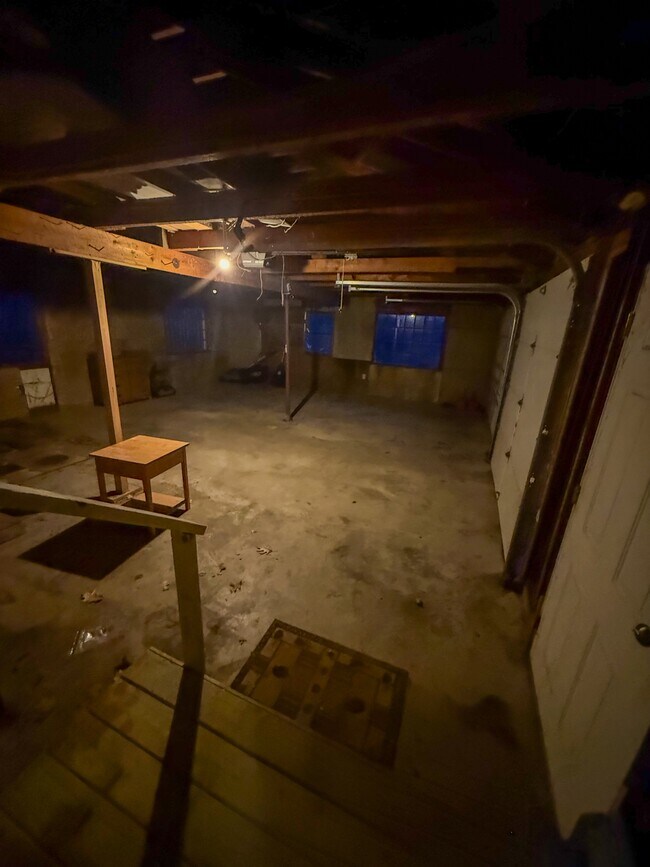 Building Photo - 428 McGrath Pond Rd