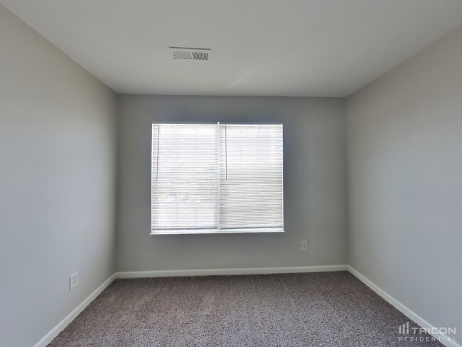 Building Photo - 639 Geronimo Dr