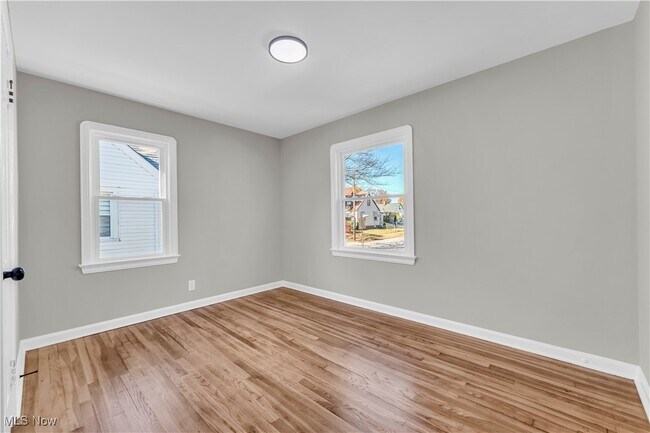 Building Photo - 12107 Worthington Ave