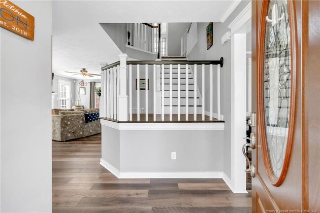 Building Photo - 6545 Ryefield Dr