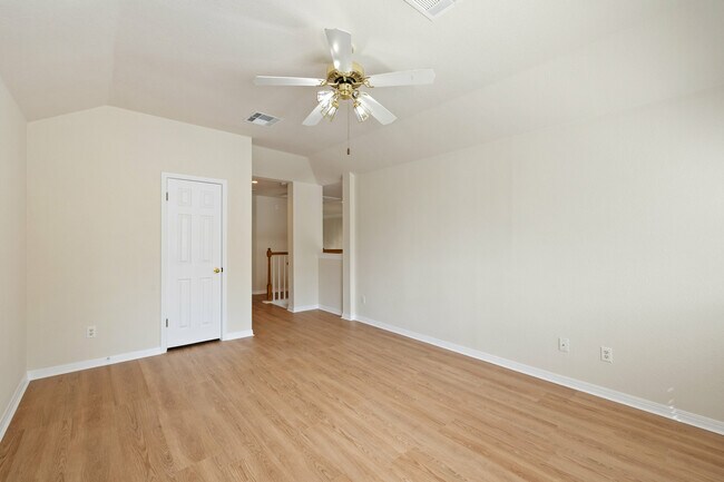 Building Photo - 11505 Leon Grande Cove