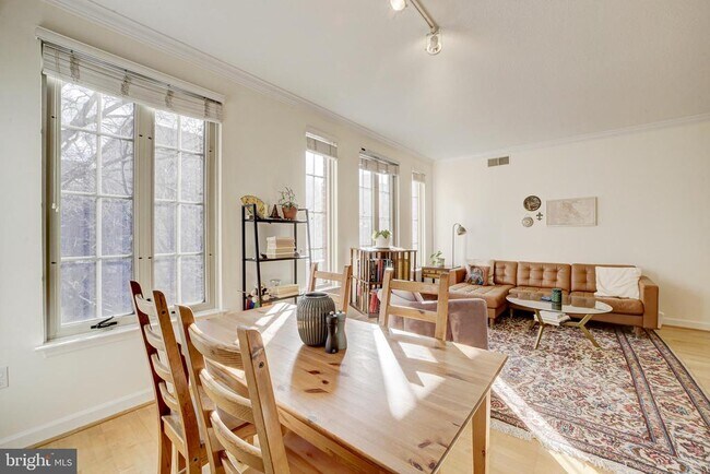 Building Photo - 1441 Rhode Island Ave NW