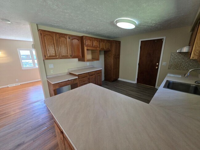 Building Photo - Available Soon 4 Bed 2 Full Bath Single Family House in Henrietta