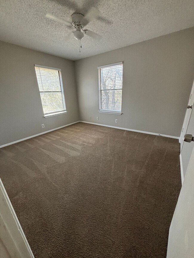 Building Photo - 3808-3814 Coates Circle
