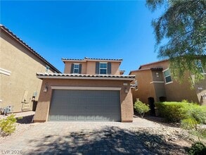 Building Photo - 9206 Valley Betica Ave