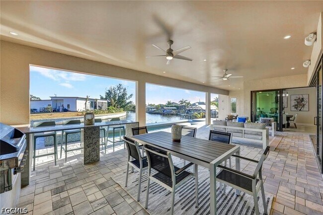 Building Photo - 3220 NW 21st St