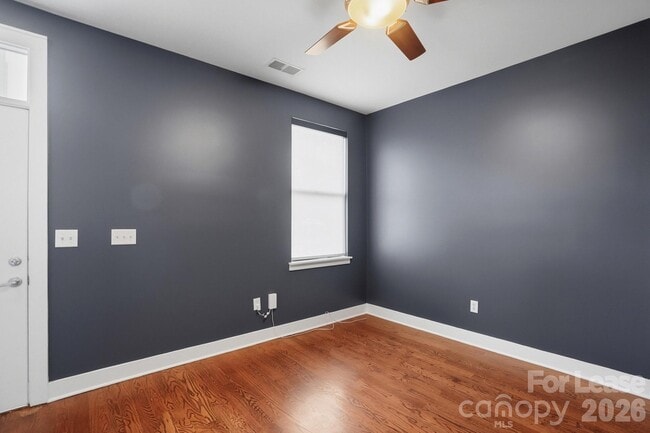 Building Photo - 440 N McDowell St