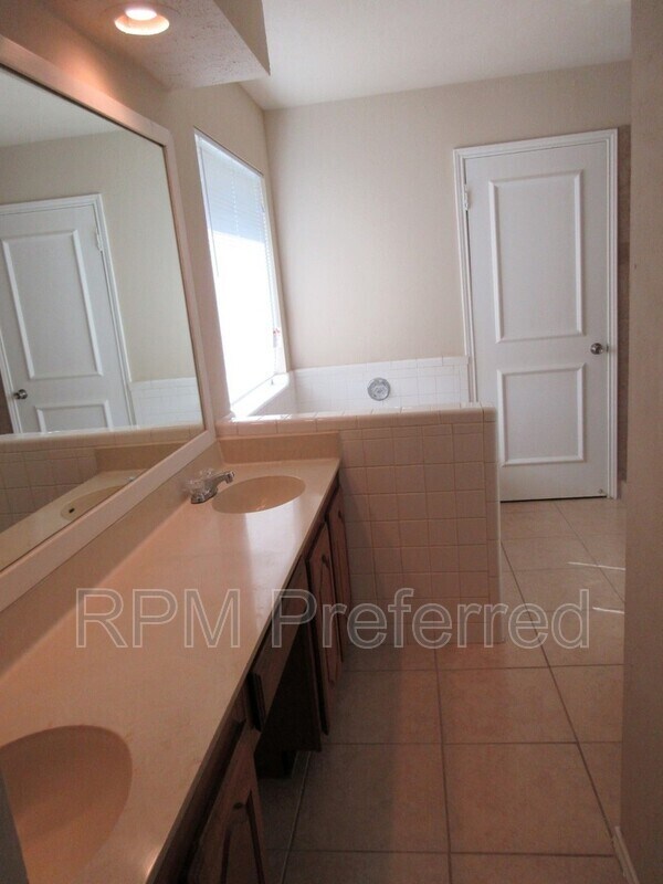 Building Photo - 23324 Sandpiper Trail