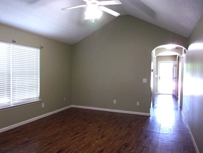 Building Photo - Downtown Rock Hill 3 Bedroom 2 Bath Updated Home