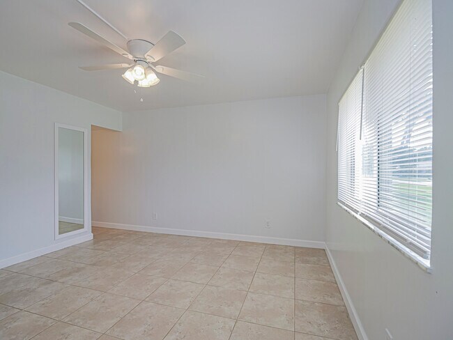 Building Photo - 600 Royal Palm Blvd