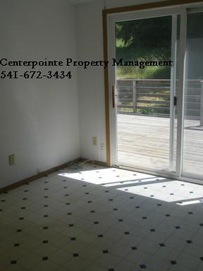 Building Photo - 3 Bedroom DW/MH in Country Setting