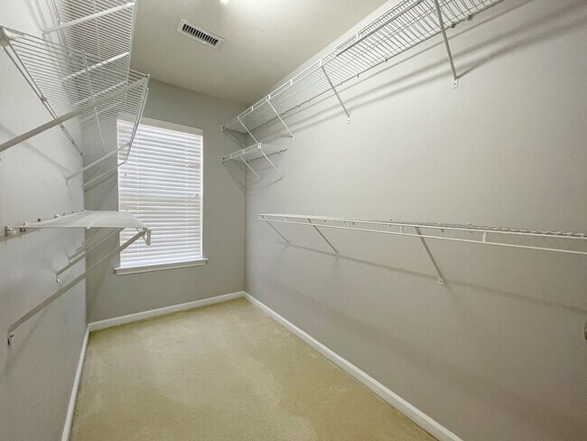 Building Photo - 2947 Castleberry Ct