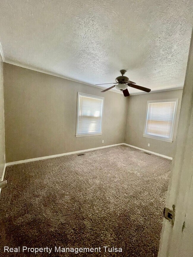 Building Photo - 3 br, 1 bath House - 5004 S Quincy Ave