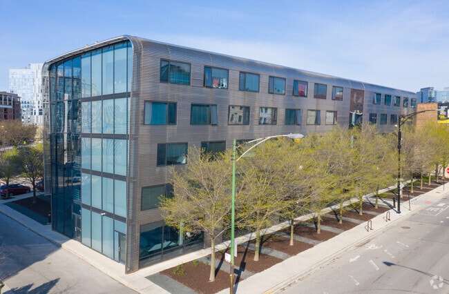 Building Photo - Near North Apartments