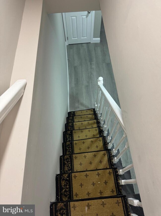 Building Photo - 1945 W Airdrie St