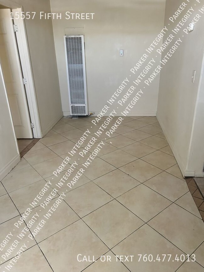 Building Photo - 15557 Fifth Street-