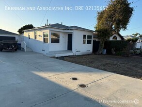 Building Photo - Renovated 2-Bed Home Near Hilltop Park – M...