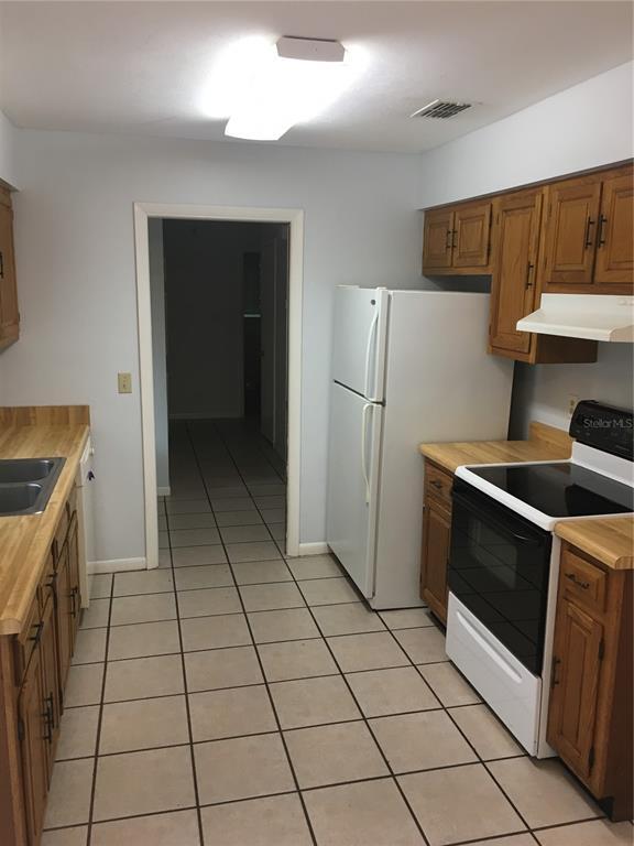 Building Photo - 3030 SW 2nd Ave