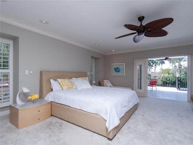 Building Photo - 615 Coral Way