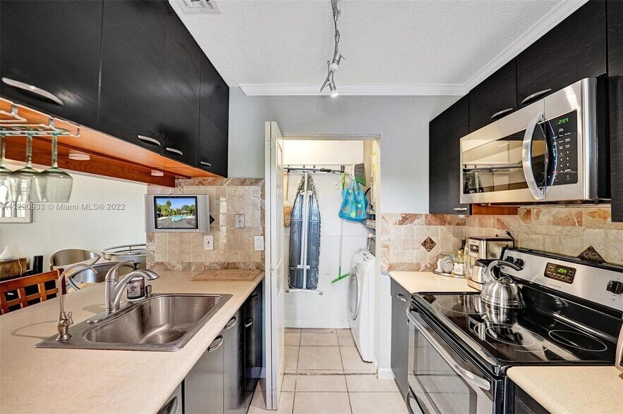 Building Photo - 22322 Pineapple Walk Dr