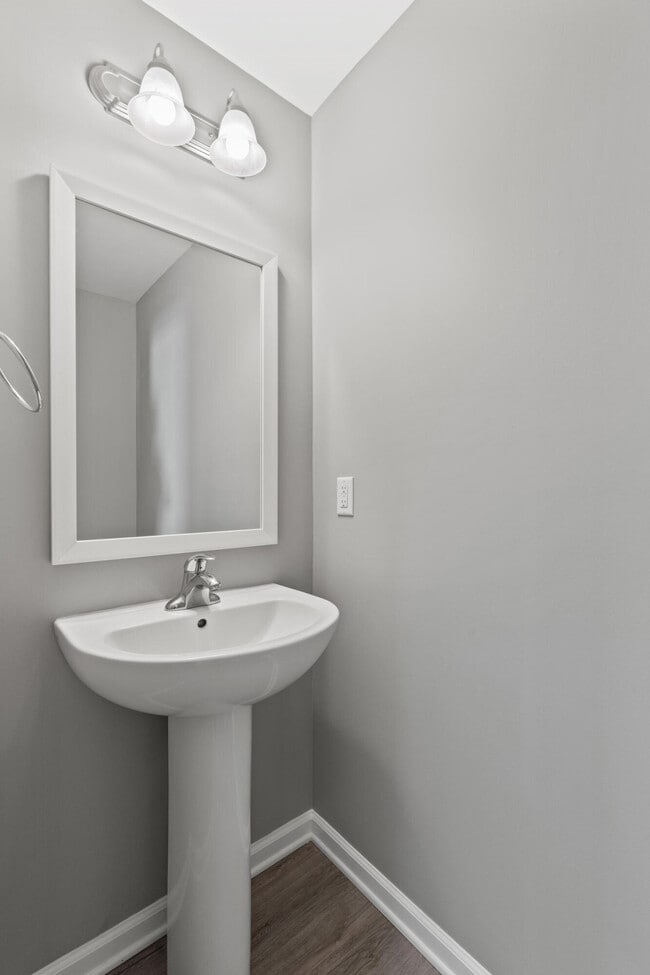 Building Photo - 212 Candy Apple Ln