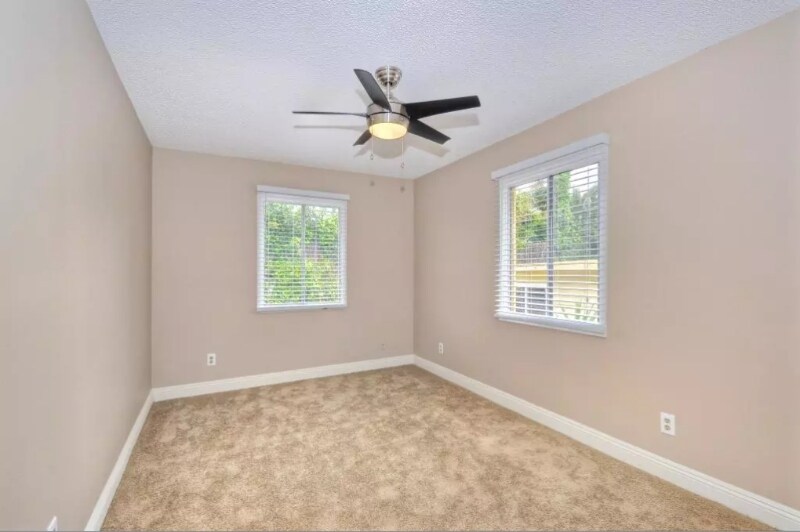 Building Photo - 137 Avenida Sierra