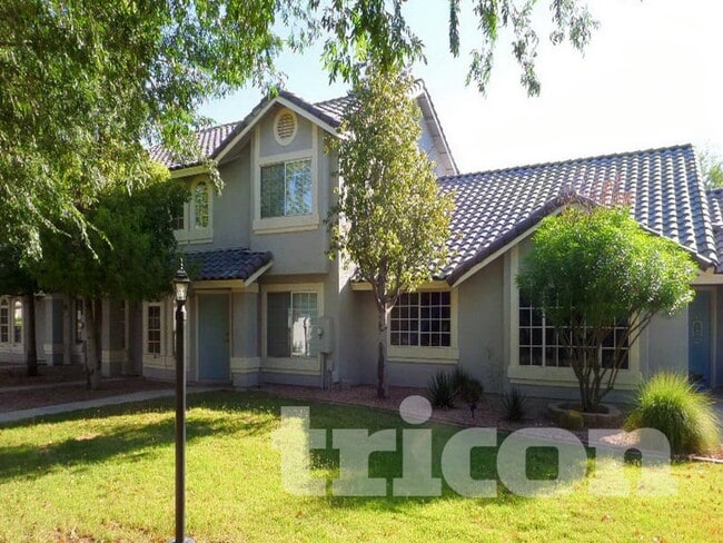 Building Photo - 860 N McQueen Rd