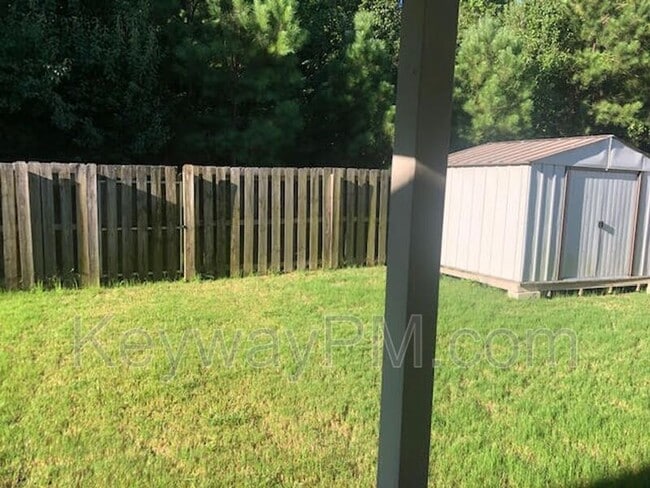 Building Photo - 1468 Collins Dr