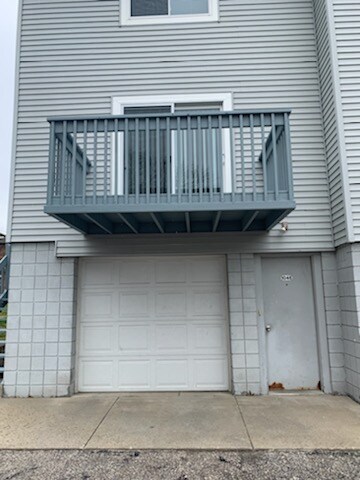 Primary Photo - 1040 Clyde Ave