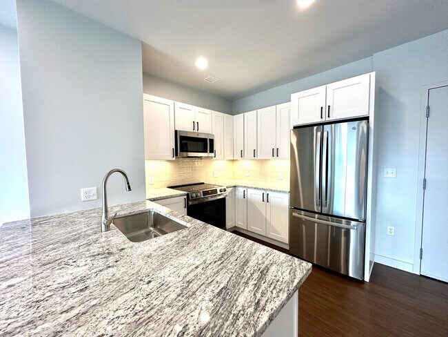 Building Photo - 45 E Central St