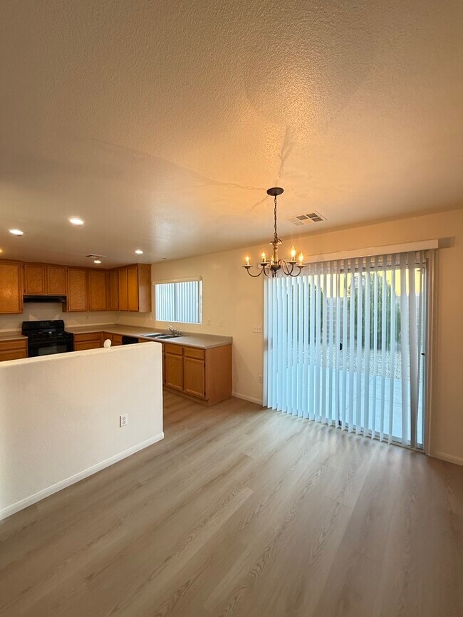 Building Photo - First Show: The first open showing is on 12/17 at 4PM. Please be prompt. We will be processing an...