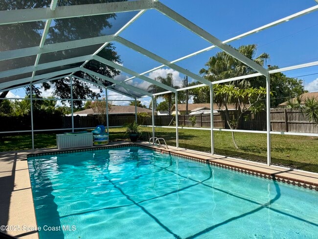 Building Photo - 872 Bartel Ct