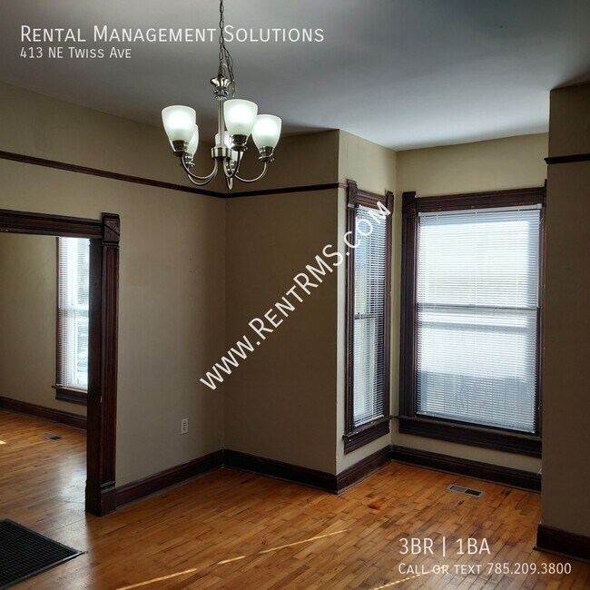 Building Photo - 413 NE Twiss Ave