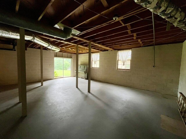 Building Photo - 107 Southside Dr