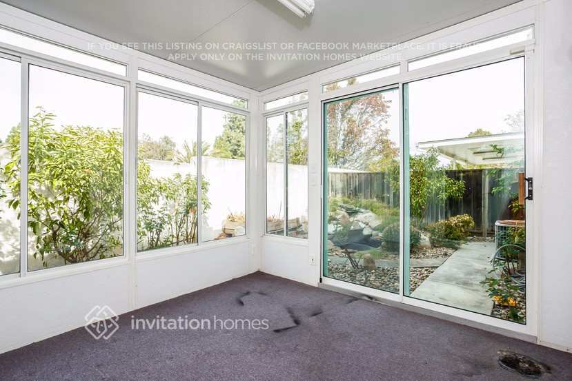 Building Photo - 38 Dawn Rose Way