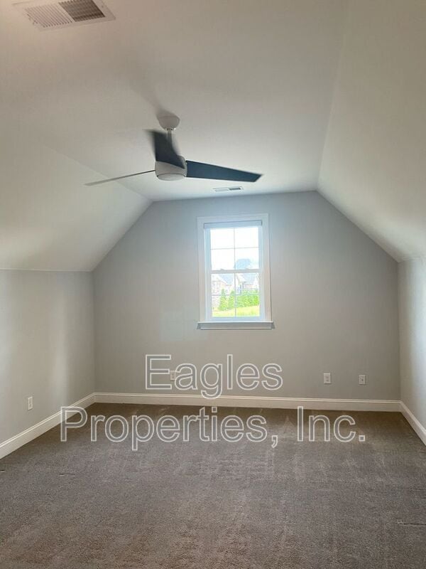 Building Photo - 102 Michelle Dawn Dr